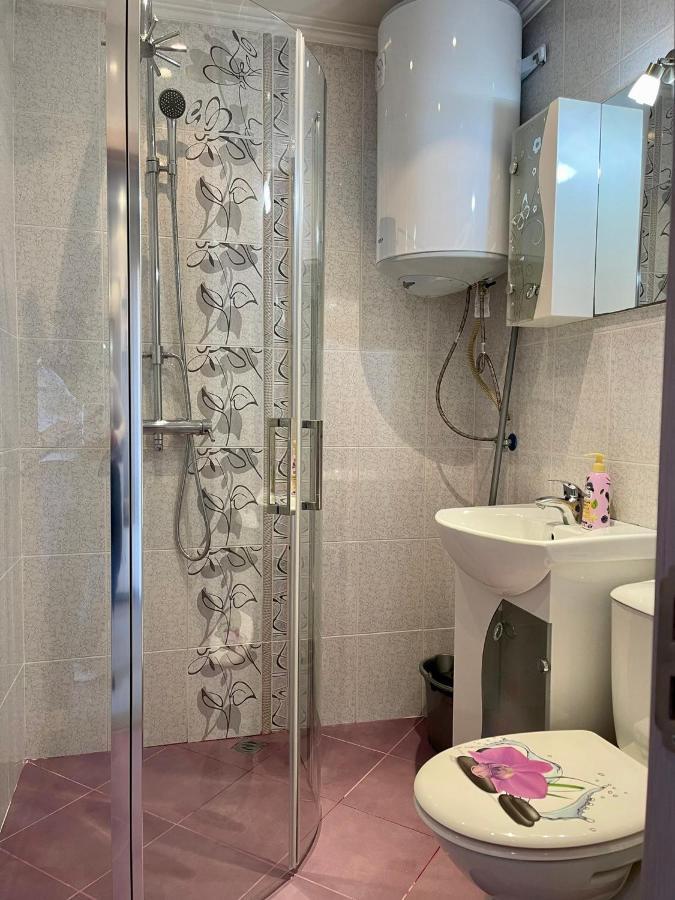 Апартамент Чаролит / Apartment Charoite Burgas Ngoại thất bức ảnh
