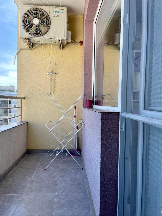 Апартамент Чаролит / Apartment Charoite Burgas Ngoại thất bức ảnh